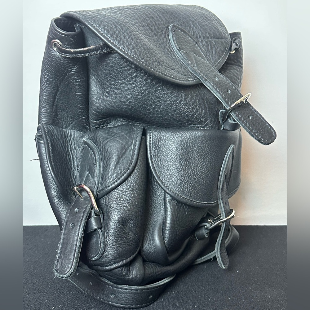 ❗️Mid Size Heavy Duty Black Leather Biker Buckle Backpack - Picture 4 of 16